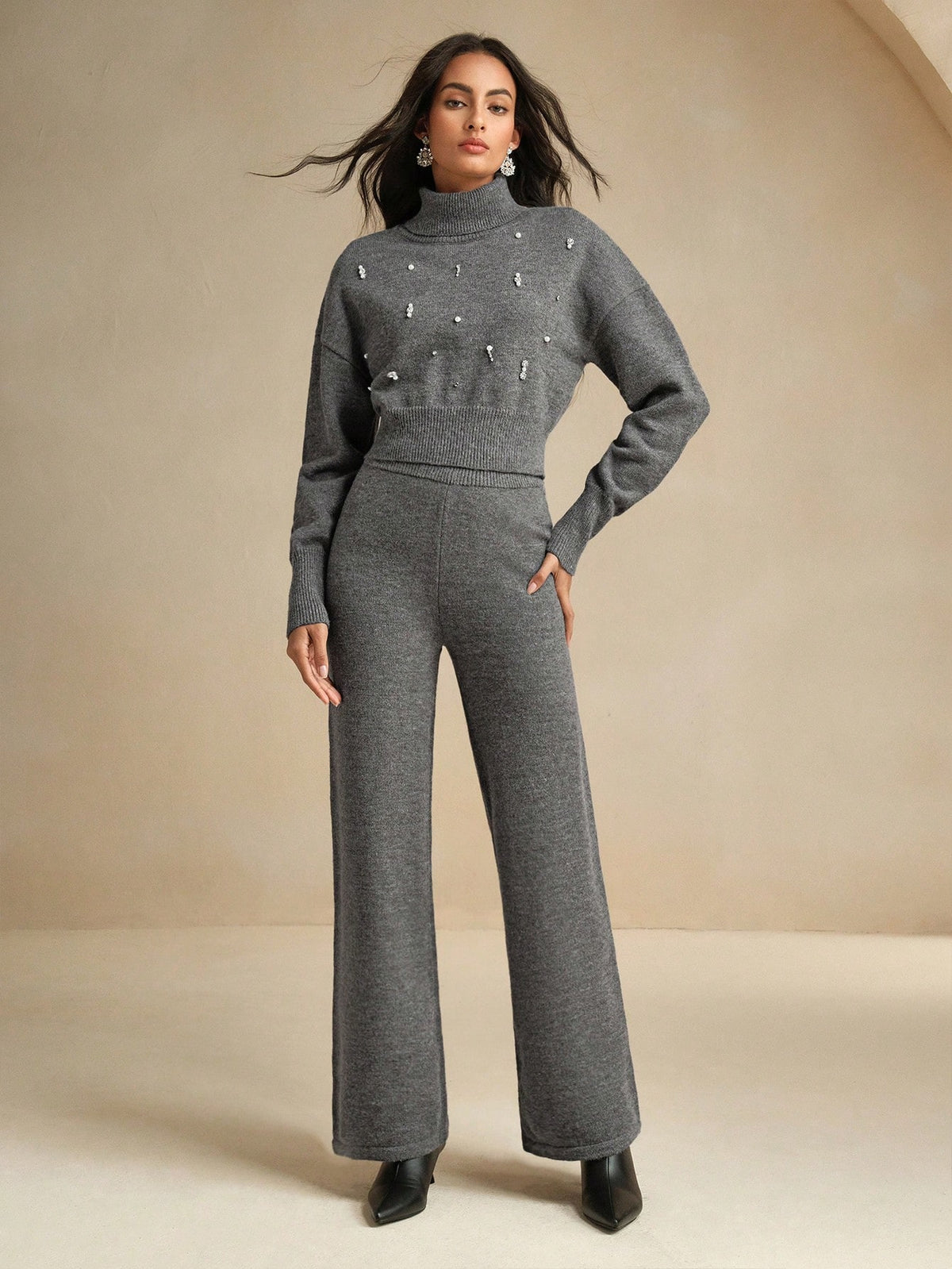 Ylvia | Pearl-Embellished Cropped Knit Sweater