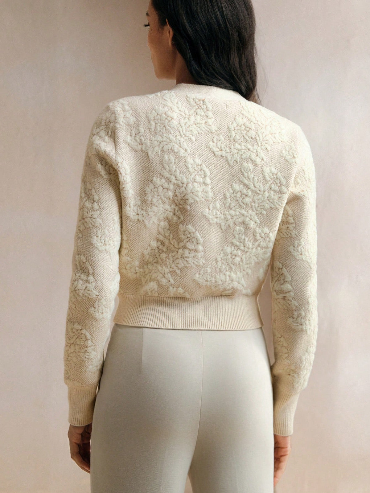 Heda | Cropped Floral Jacquard Cardigan
