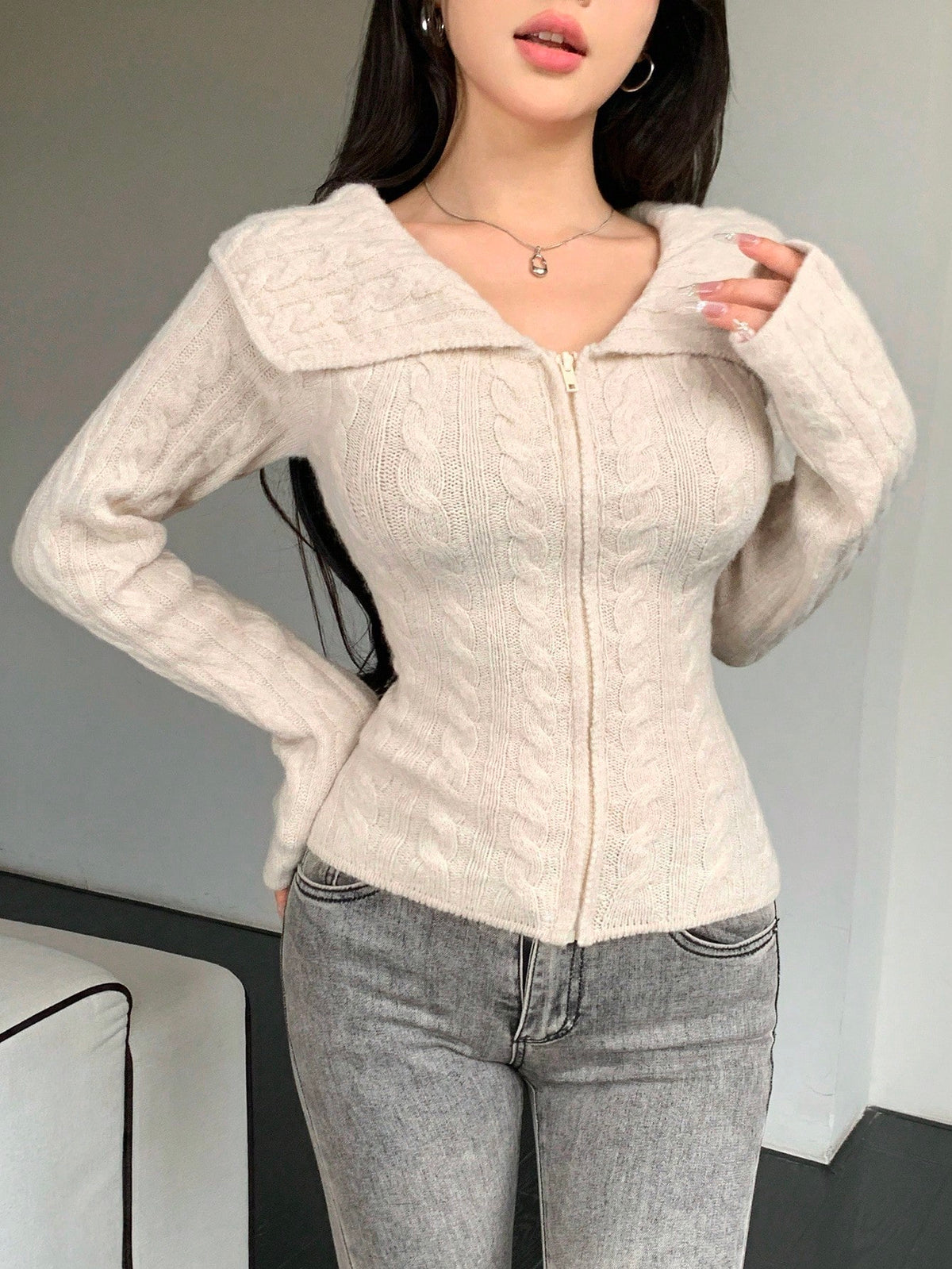 Irisa | Cable-Knit Collar Cardigan