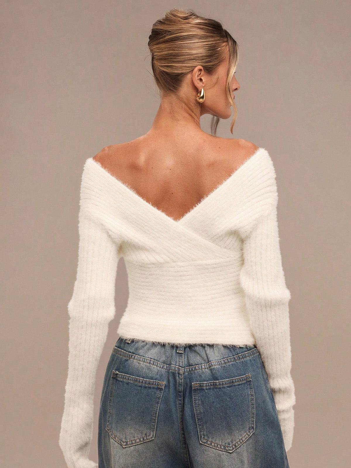 Junis | Off-Shoulder Knit Sweater