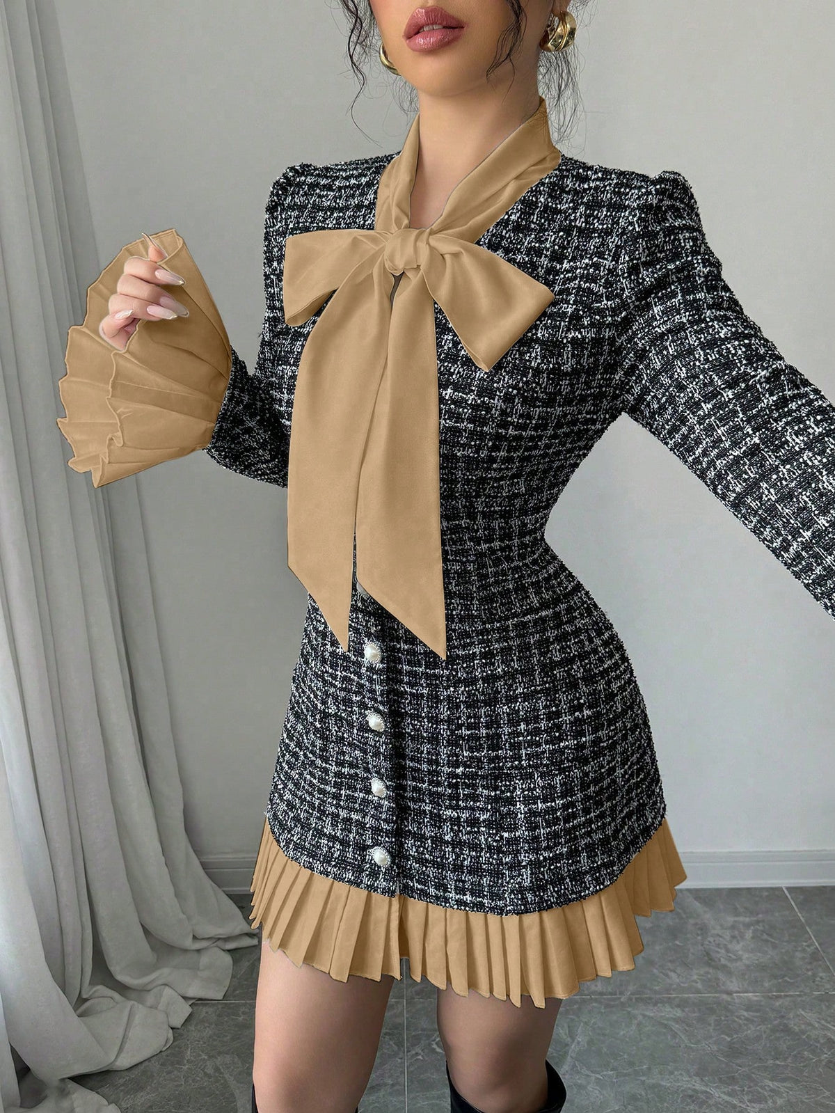 Femis | Tie-Neck Flare Dress