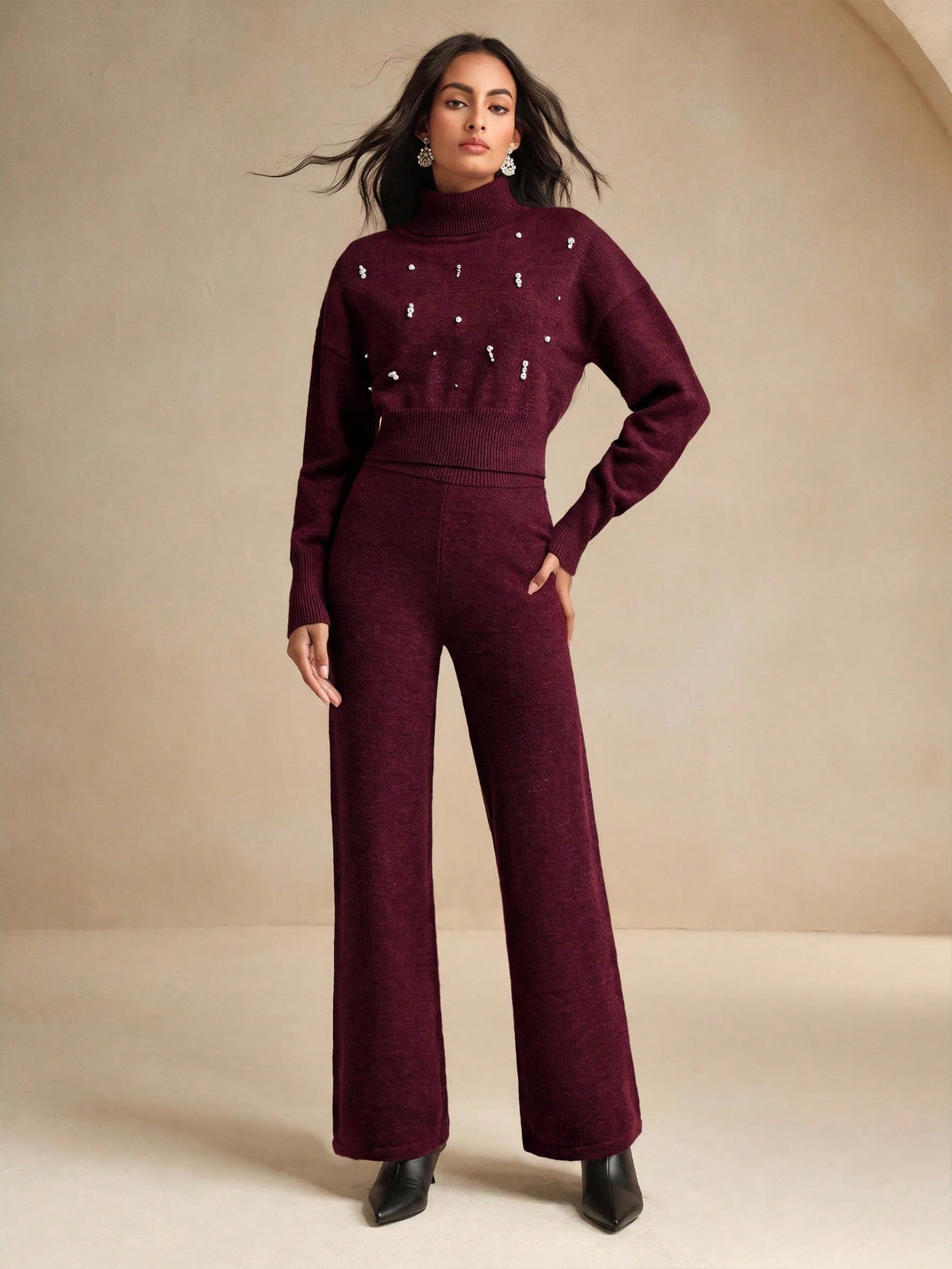 Ylvia | Pearl-Embellished Cropped Knit Sweater