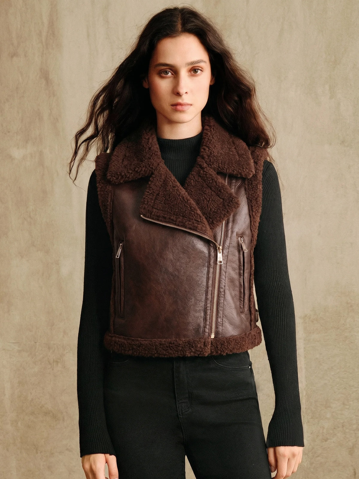Umiel | Lapel Collar Sleeveless Vest