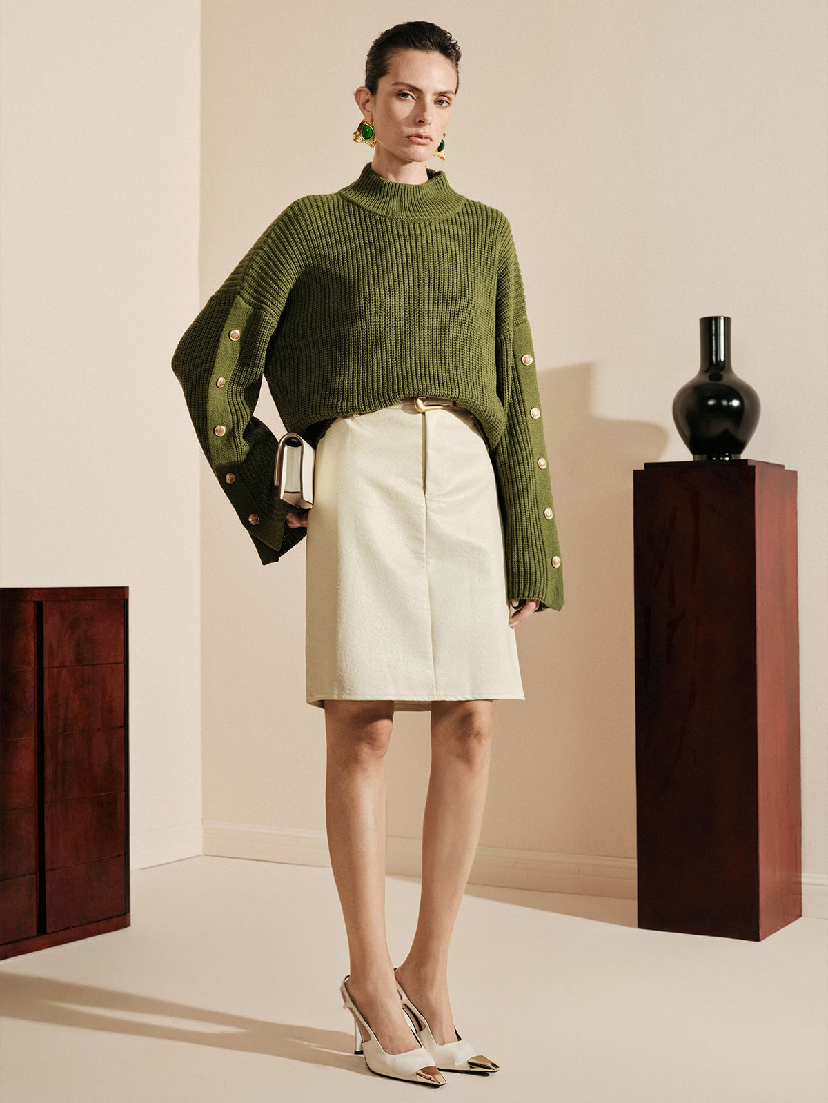 Tessis | Drop-Shoulder Button Sweater