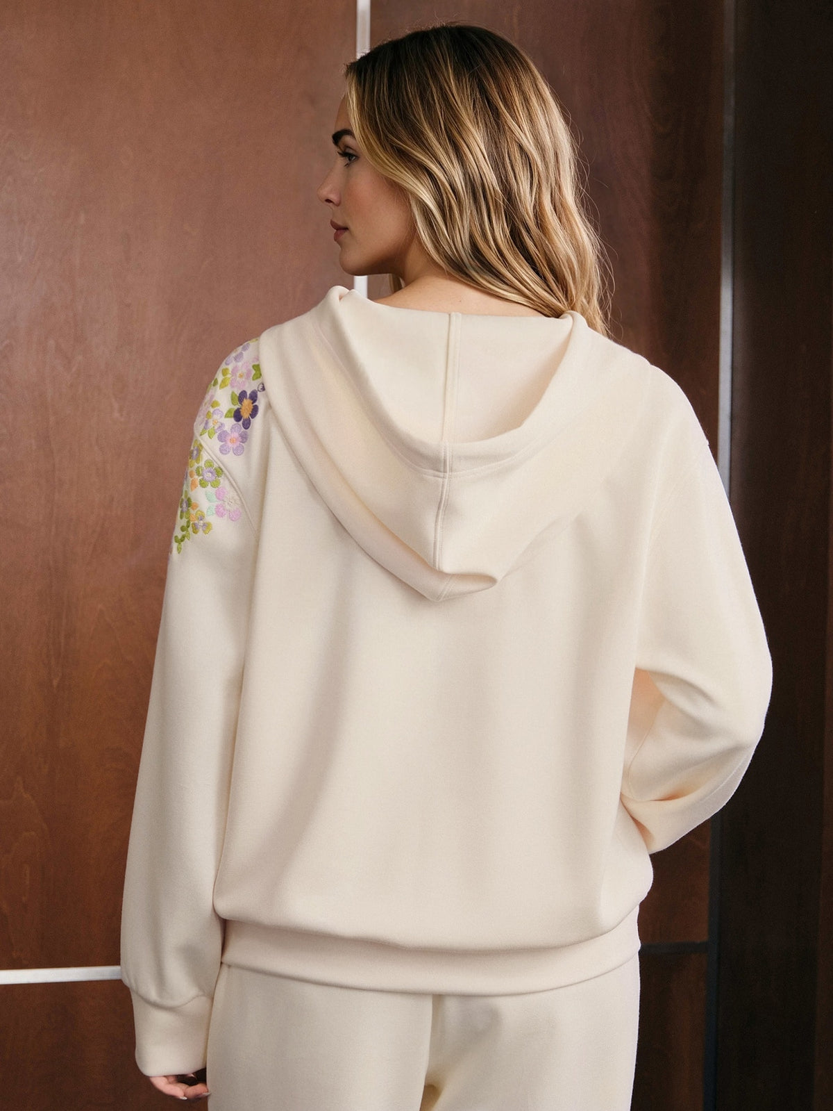 Fablis | Floral Embroidered Hooded Sweatshirt
