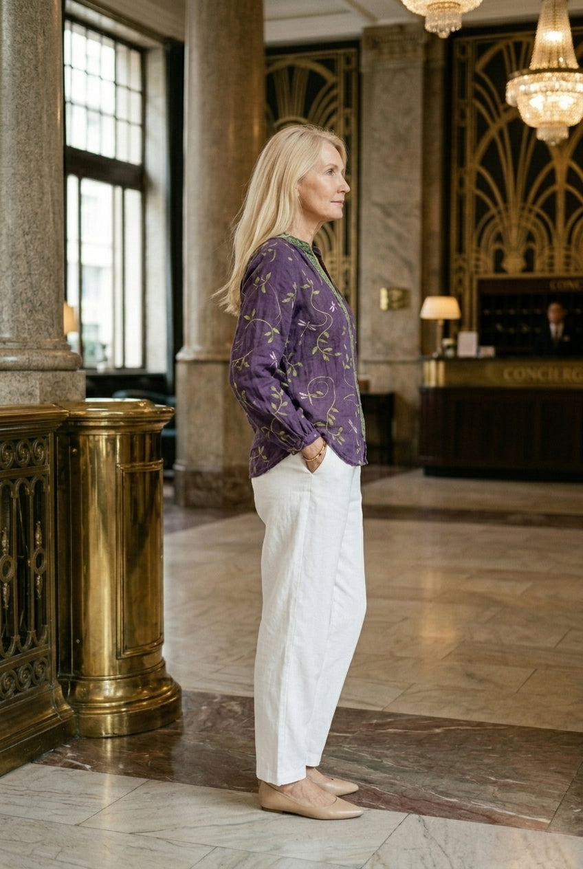 Vela Gitta | Embroidered V-Neck Blouse