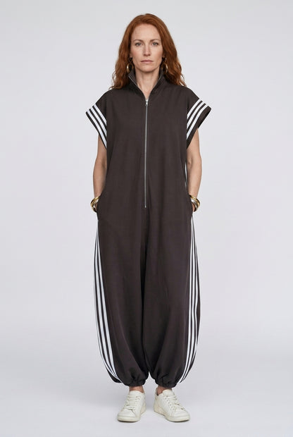 Sleeveless Zip Neck Jumpsuit for Women, Relaxed Fit Modern Side Pockets, for Work, Casual, Date Night & Everyday Wear