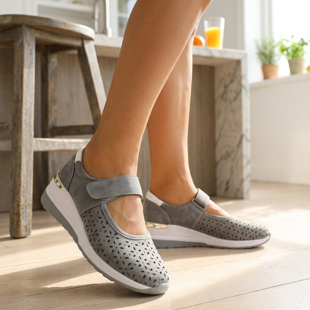 Placidia | Orthopedic Adjustable Strap Sneaker