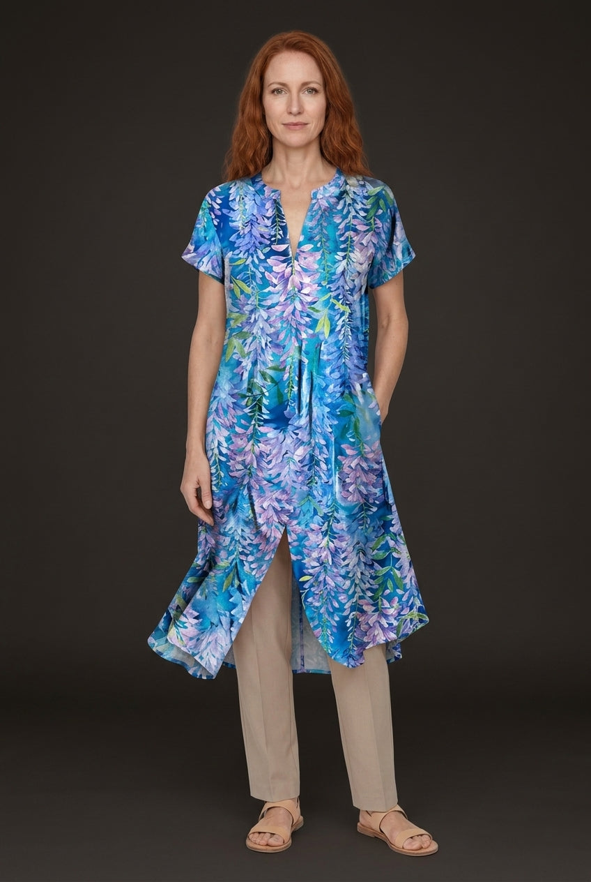 Elegant V-Neck Floral Dress for Women, Lightweight Flowing Midi with Side Pockets, for Daytime, Evening & Casual Wear