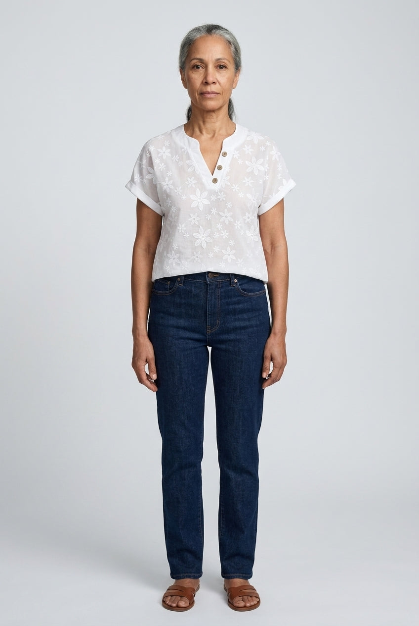Elegant Floral Button-Up Shirt for Women, Lightweight Breathable Relaxed Fit, for Work, Casual, Smart Occasions & Everyd