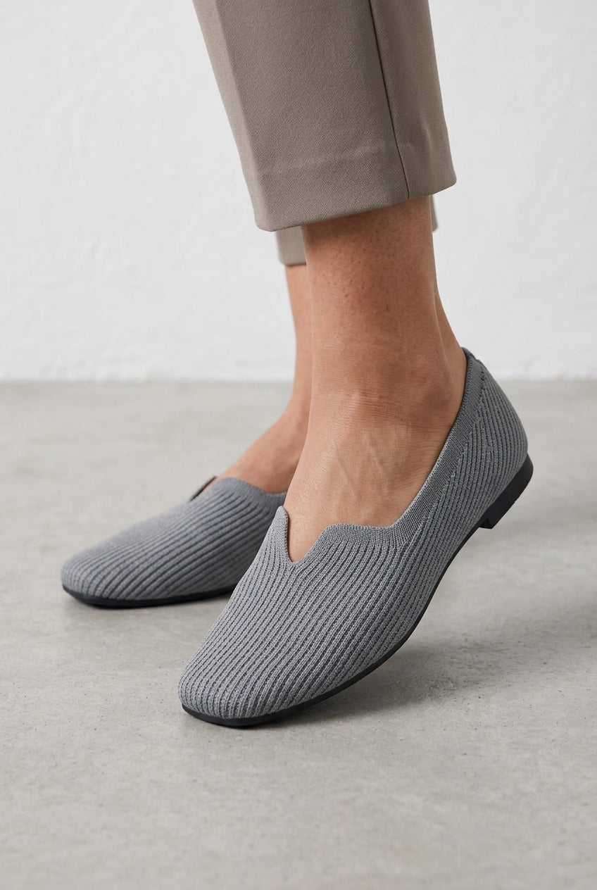 Supportive Orthopedic Shoes for Women, Gel Cushioning Arch Support Slip-Resistant, for Work, Everyday Wear & All-Day Com