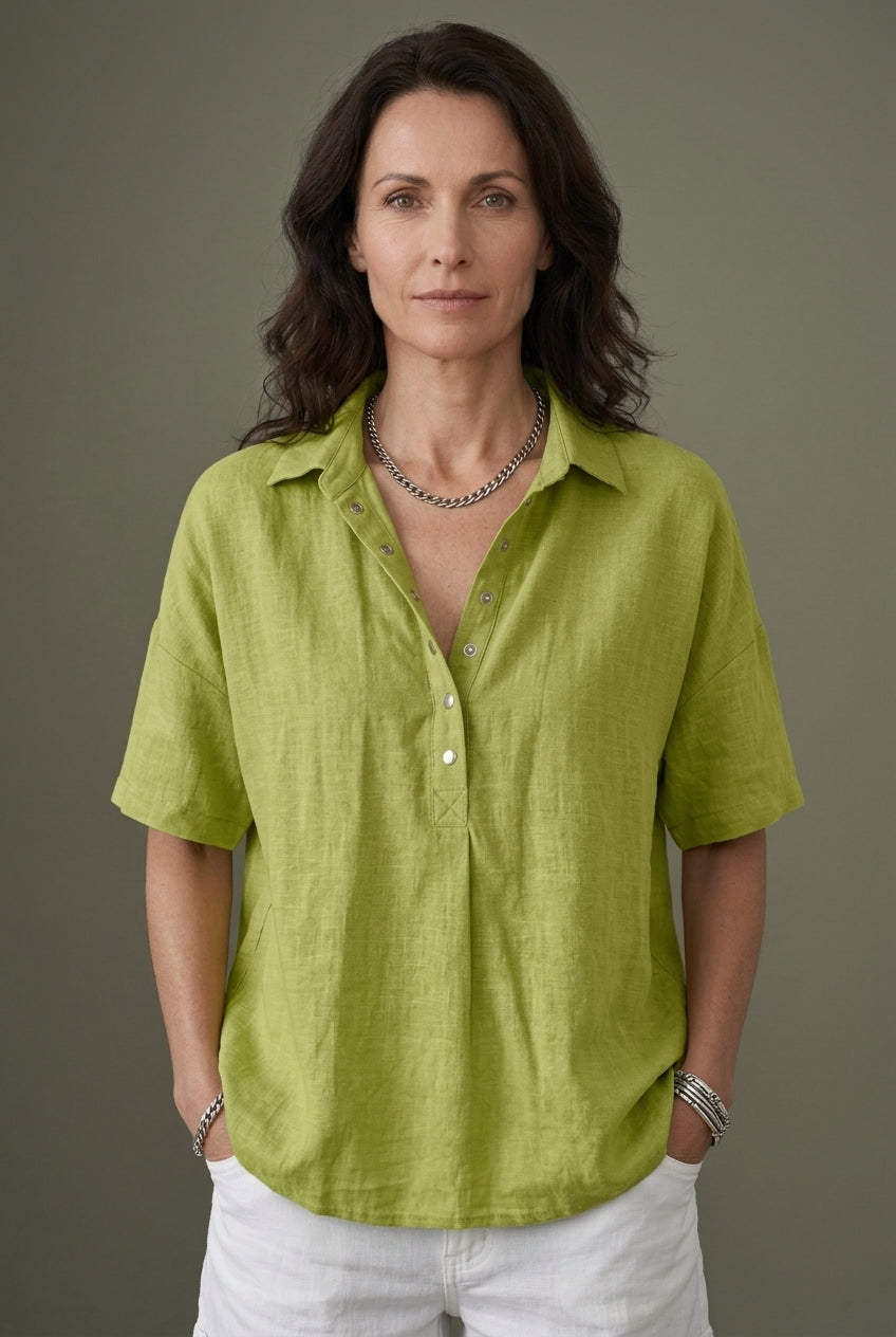Relaxed Button-Up Collar Shirt for Women, Lightweight Breathable Fabric Collared Design, for Casual, Everyday & Spring W
