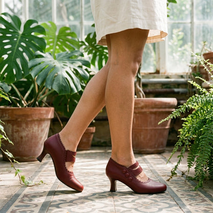Uta Onyx | Button-Strap Loafer Heels