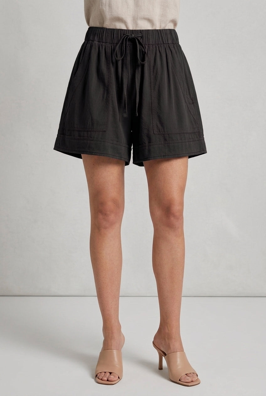 Fabienne | Relaxed Linen Shorts