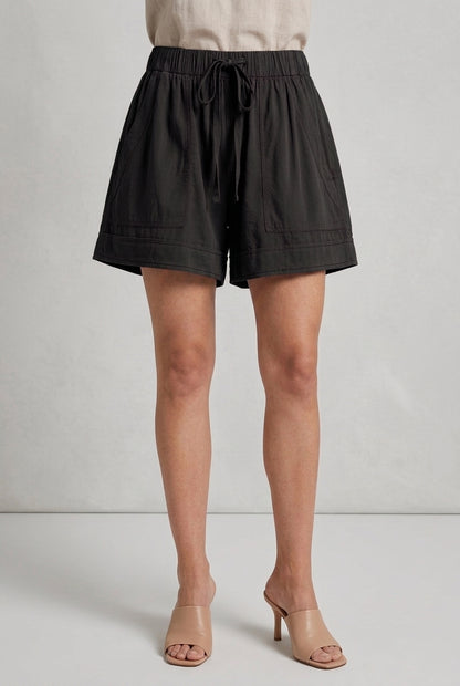 Fabienne | Relaxed Linen Shorts