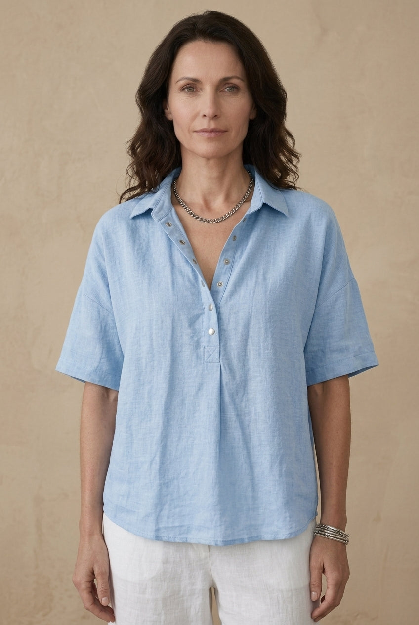 Relaxed Button-Up Collar Shirt for Women, Lightweight Breathable Fabric Collared Design, for Casual, Everyday & Spring W