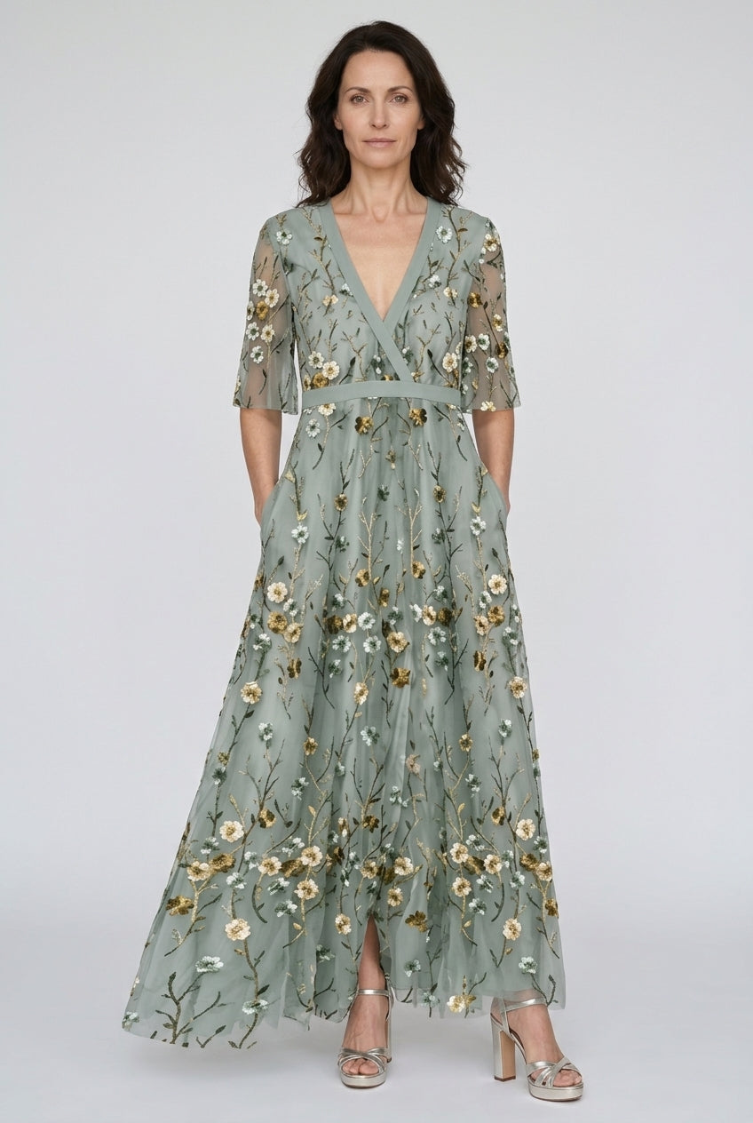 Elegant Floral Long Dress for Women, Soft Flowing Silhouette Maxi, for Weddings, Evening Events & Special Occasions
