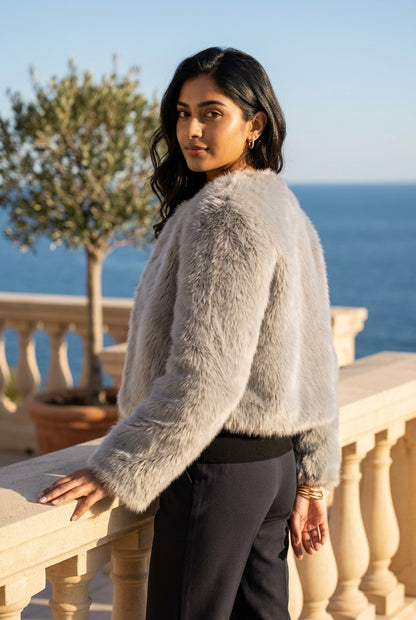 Gry | Cropped Faux Fur Cardigan