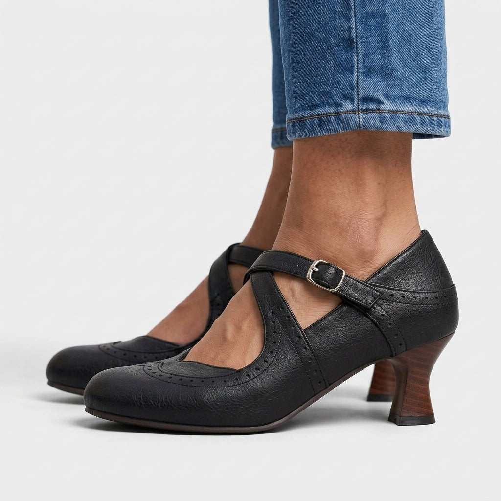Nicoletta | Brogue Leather Loafers