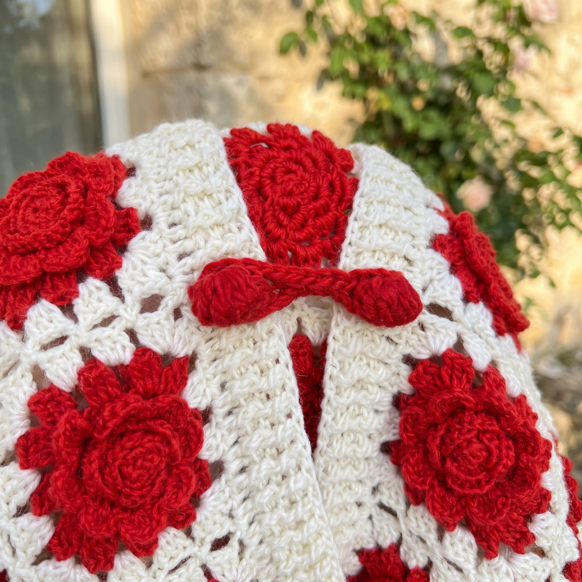 Ulea | Handmade Wool Floral Cardigan