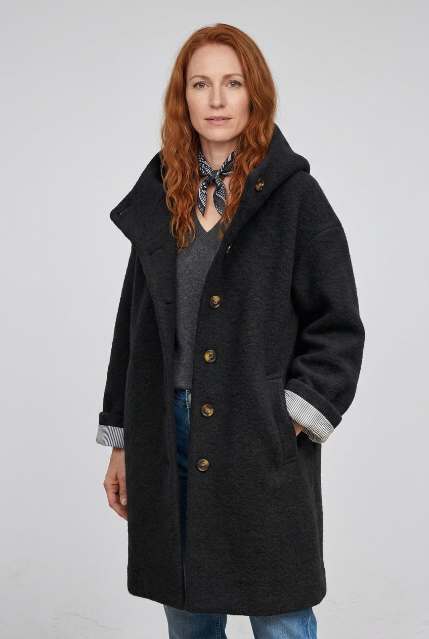 Sleek Jacket for Women, Lightweight Warm Tailored Long-Sleeve, for Commute, City, Work & Everyday Wear