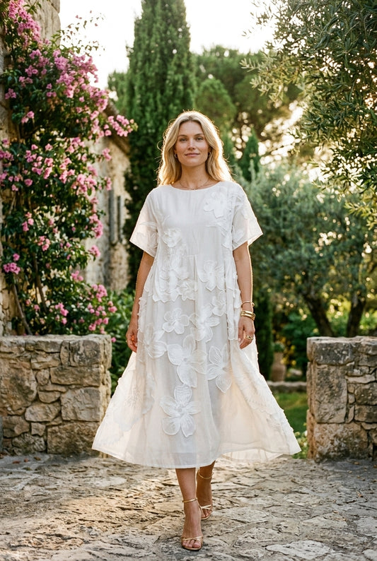 Elegant Loose Dress for Women, Round Neck Flowing Silhouette, for Casual, Social Gatherings & Everyday Wear
