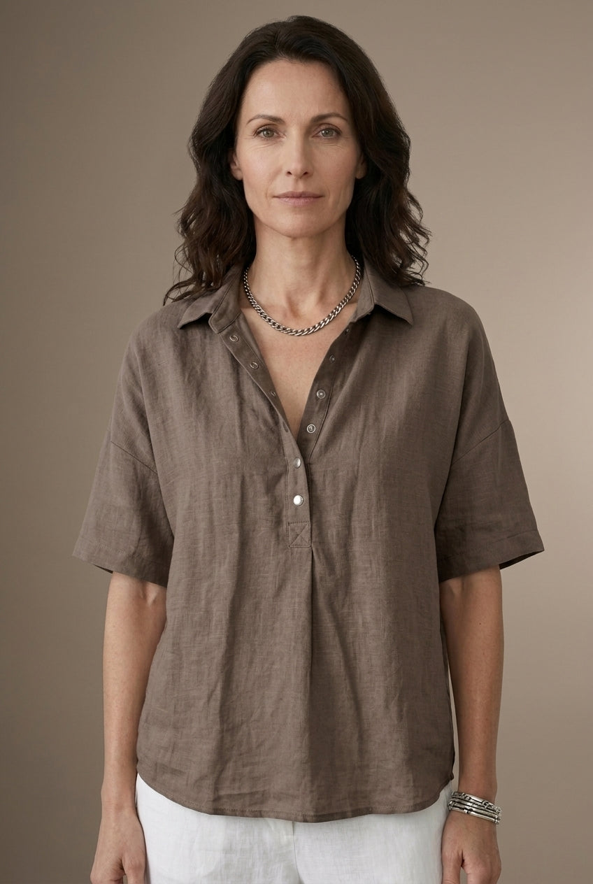 Relaxed Button-Up Collar Shirt for Women, Lightweight Breathable Fabric Collared Design, for Casual, Everyday & Spring W