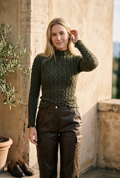 Amora | Knitted Turtleneck Top