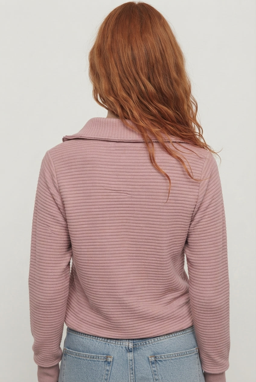 Lia | Elegant V-Neck Sweater