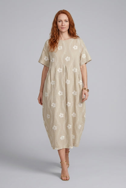 Elegant Loose Dress for Women, Round Neck Flowing Silhouette, for Casual, Social Gatherings & Everyday Wear