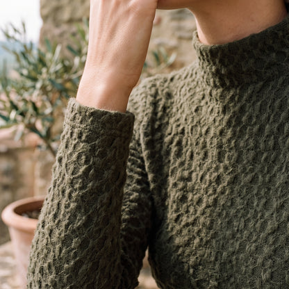 Amora | Knitted Turtleneck Top