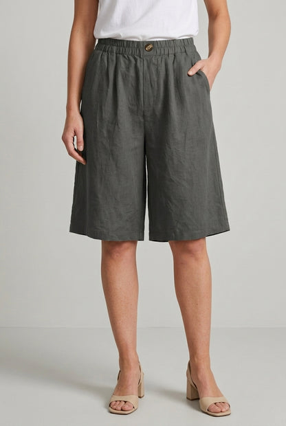 Ginette Ember | Loose Fit Shorts with Pockets