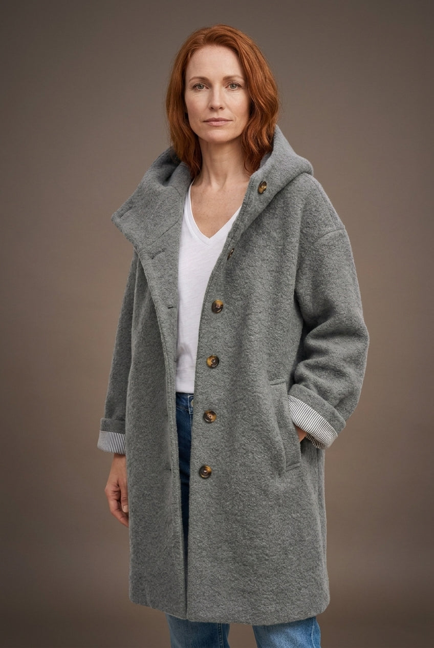 Sleek Jacket for Women, Lightweight Warm Tailored Long-Sleeve, for Commute, City, Work & Everyday Wear