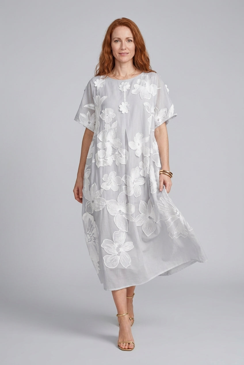 Elegant Loose Dress for Women, Round Neck Flowing Silhouette, for Casual, Social Gatherings & Everyday Wear