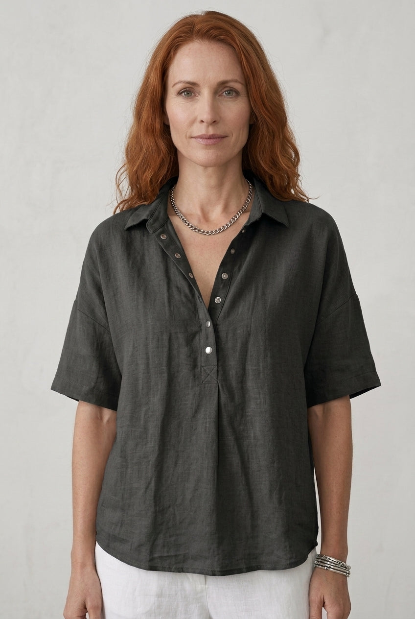 Relaxed Button-Up Collar Shirt for Women, Lightweight Breathable Fabric Collared Design, for Casual, Everyday & Spring W
