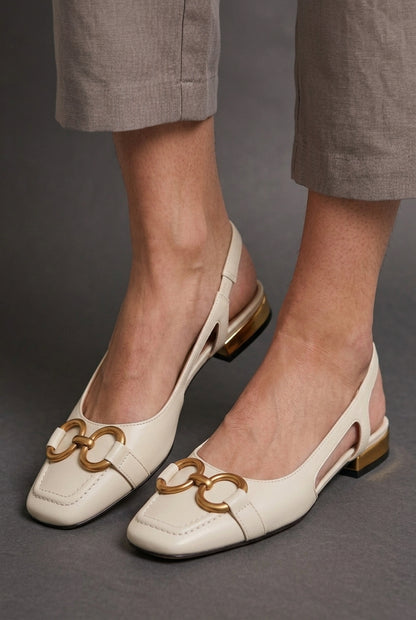 Supportive Buckle Strap Sandals for Women, Adjustable Open-Toe Flat with Contoured Sole, for Everyday Wear, Casual & Vac
